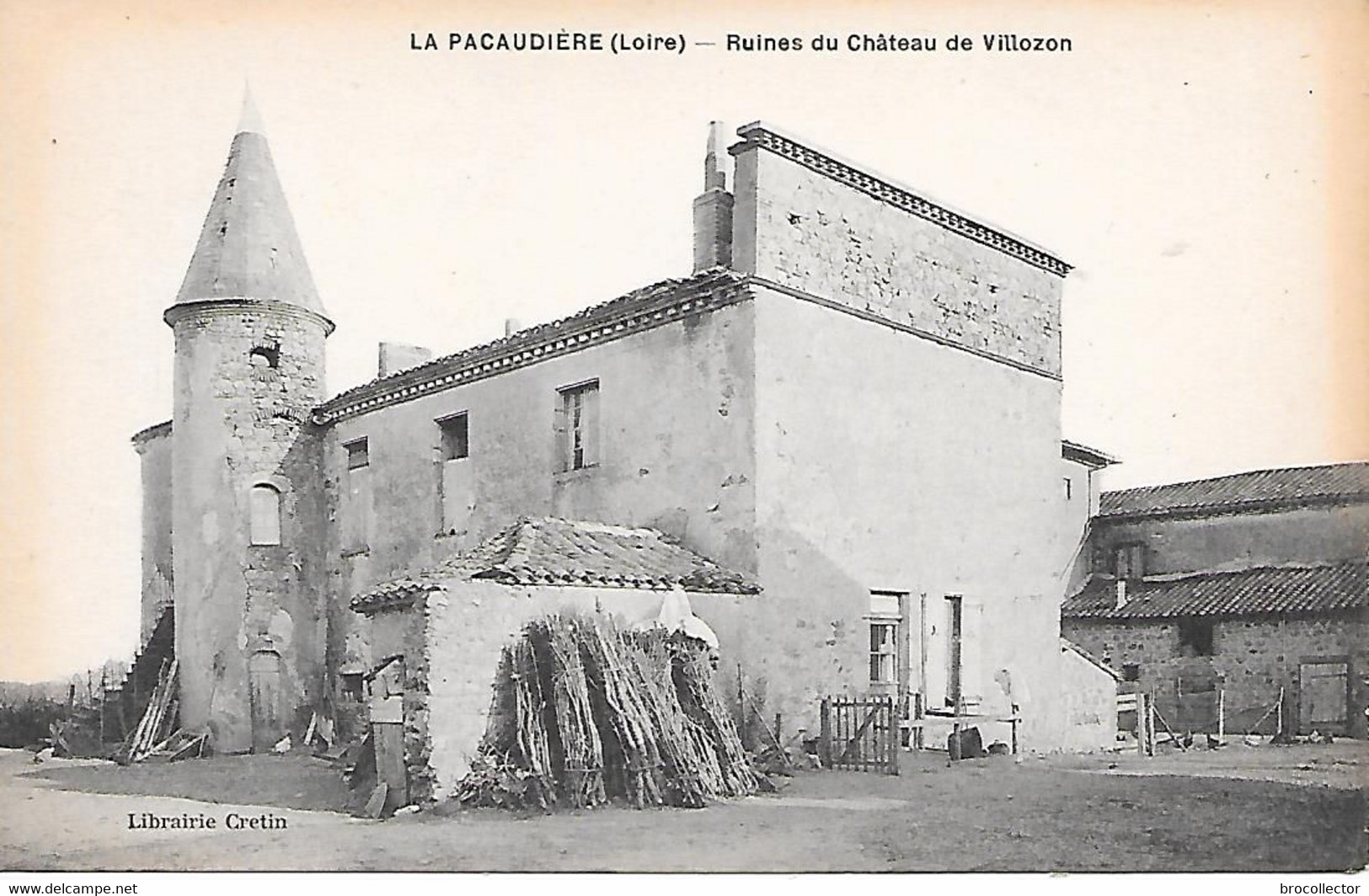 LA PACAUDIERE ( 42 ) - Ruine Du Château De Villozon - La Pacaudiere