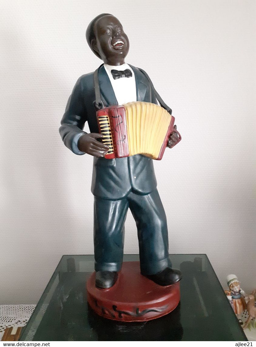 Statue Joueur De Jazz. Accordéoniste. Ceramique. - Otros & Sin Clasificación