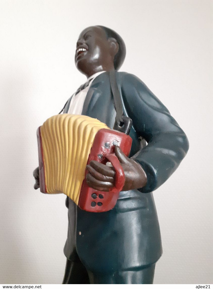 Statue joueur de Jazz. Accordéoniste. Ceramique.