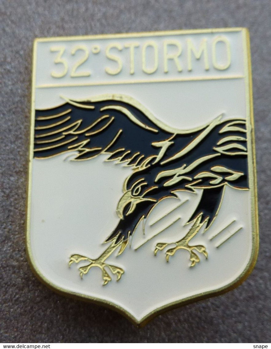 DISTINTIVO Smaltato 32^ Stormo - Aeronautica Militare - USATO Marcato (240) - Italian Air Force Insignia - Armée De L'air