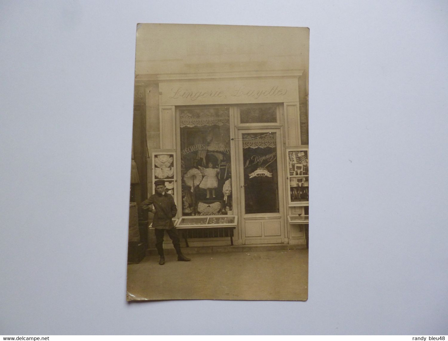 CARTE PHOTO  -  Magasin  Layettes  -  Lingerie  - DEGRANGE  -   Photographie VAN GILS  & ROORYCK - Rue  Saché  -  PARIS - Artisanat