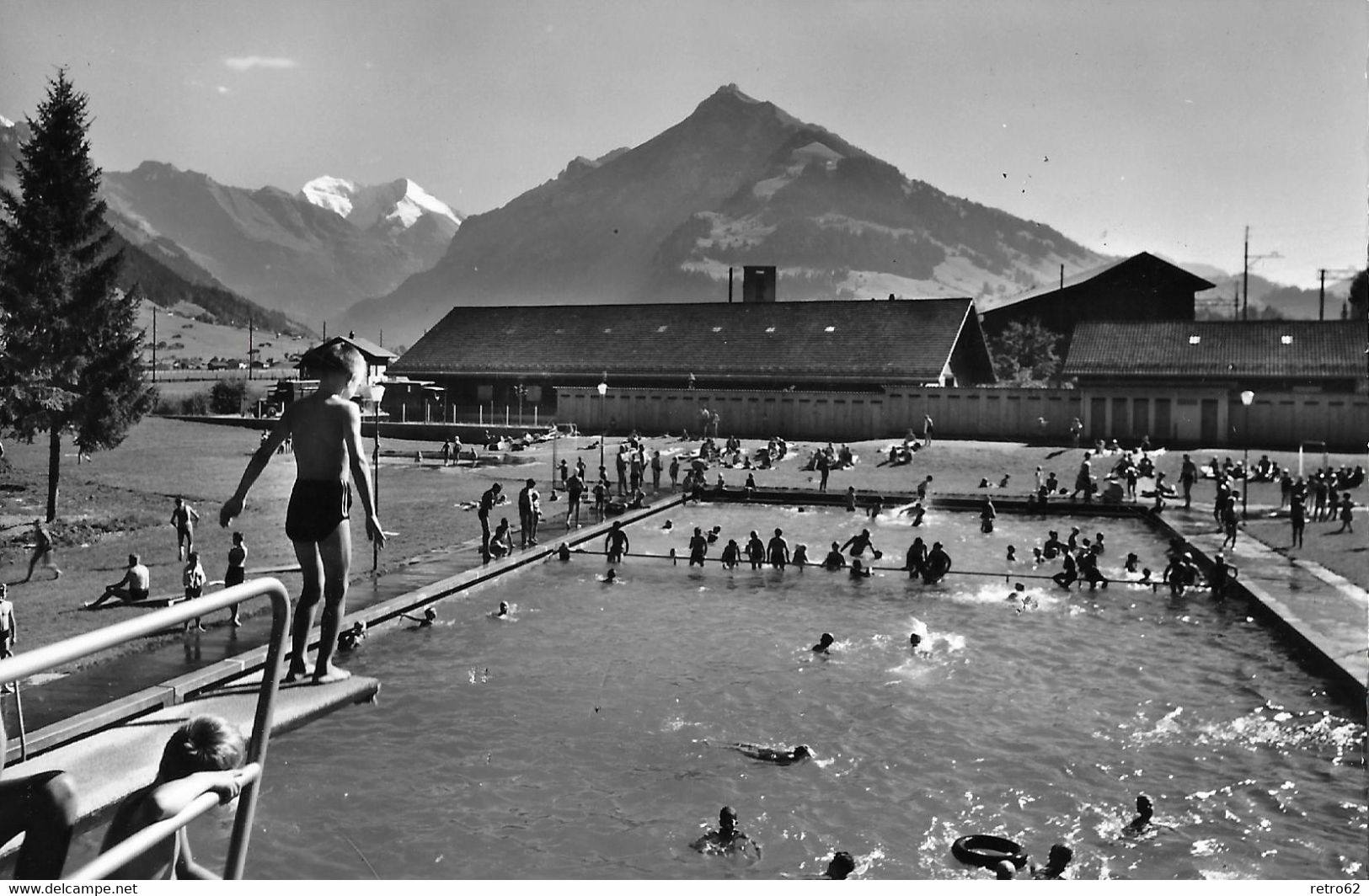 FRUTIGEN → Gut Besetztes Schwimmbad Anno 1960 - Frutigen