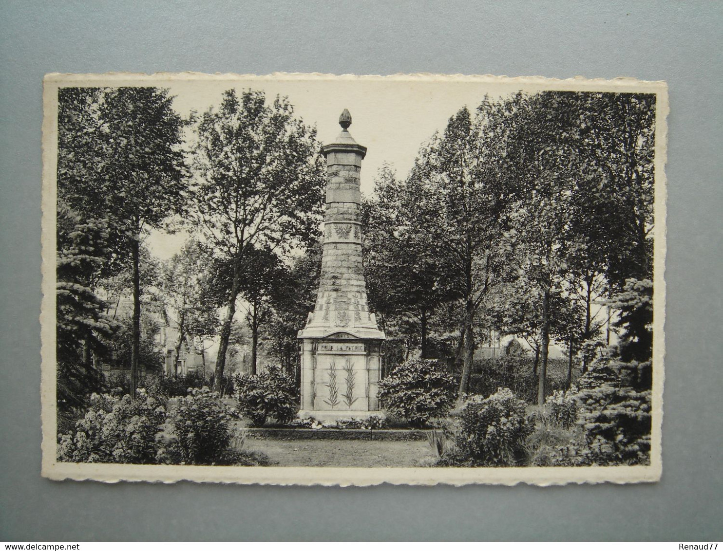 Chapelle Lez Herlaimont - Monument Aux Morts 1914-1918 - Chapelle-lez-Herlaimont