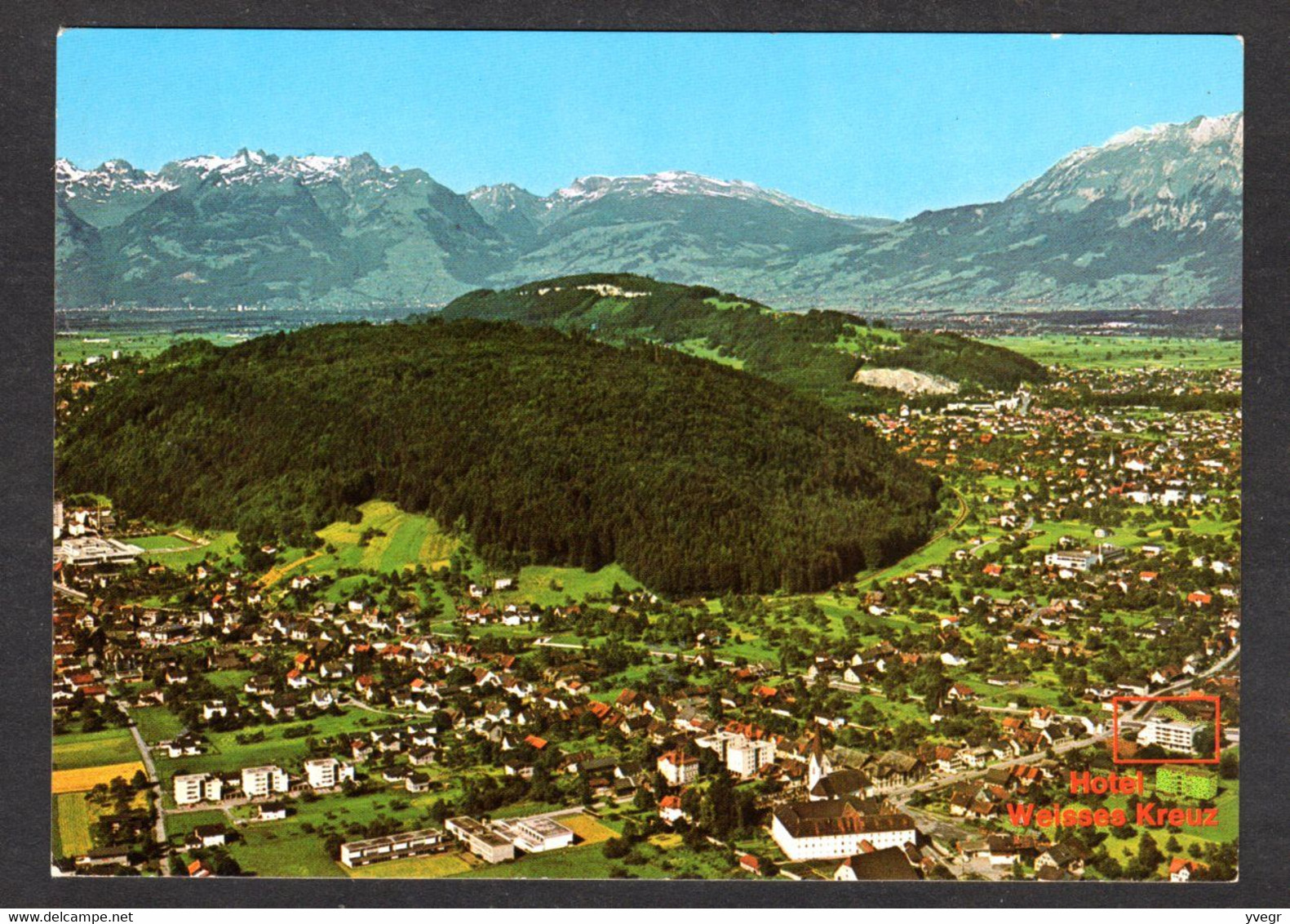 Autriche - FELDKIRCH - Vue Aérienne Sur La Ville Et Sur L'Hôtel Weisses (n° 772 A) - Feldkirch