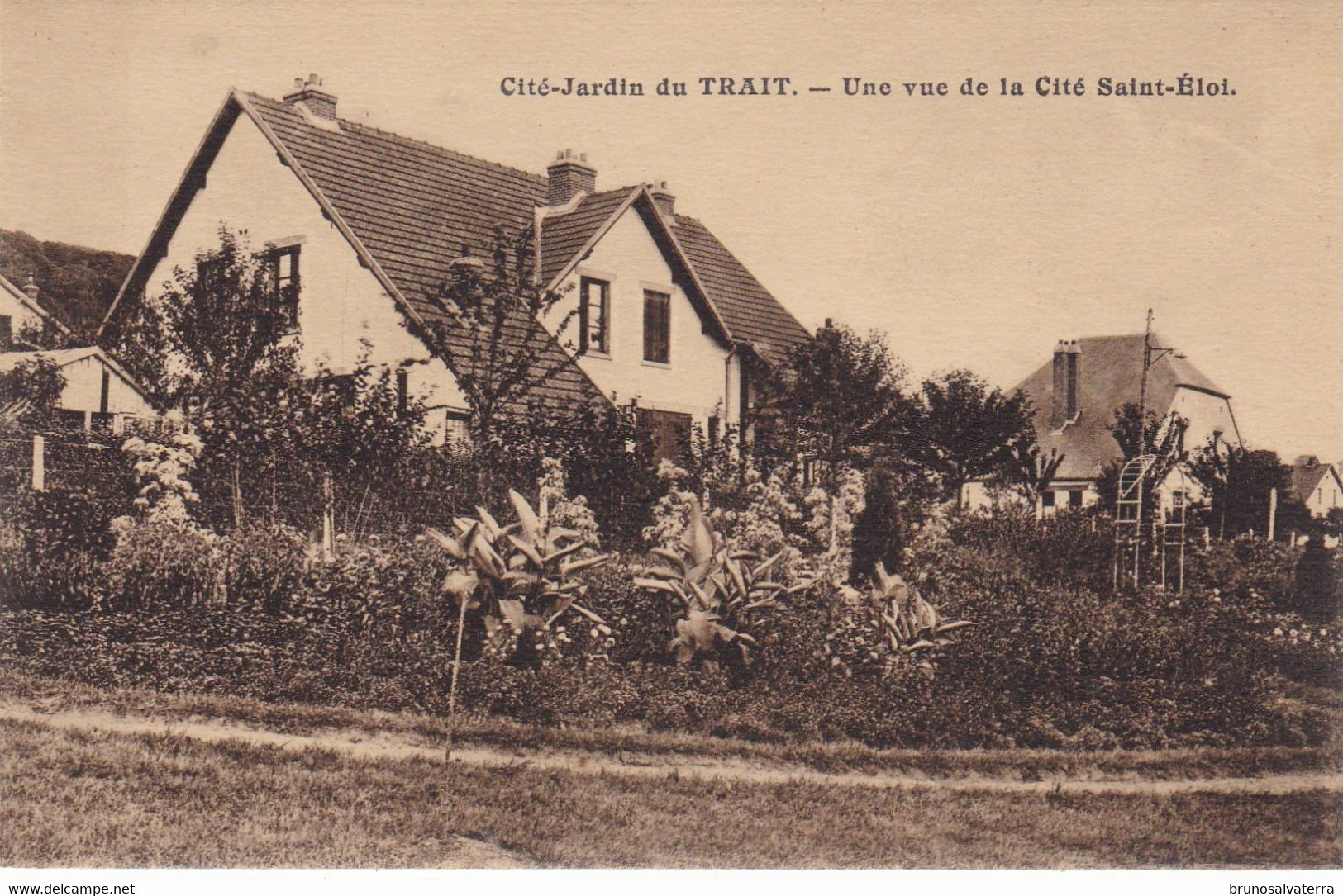 LE TRAIT - Cité-Jardin - Une Vue De La Cité Saint-Eloi - Très Bon état - Le Trait