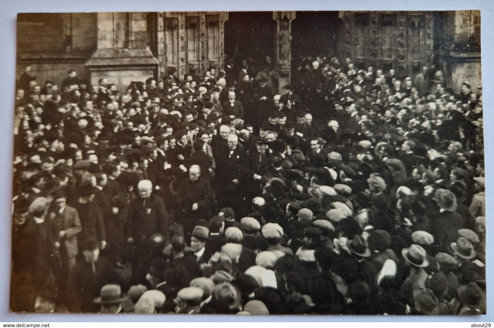 CPA 29 QUIMPER - Lot 2 Cartes Photos - Manifestation De La Bretagne Catholique - 7 Décembre 1924 - Ed.Villard - Réf M218 - Quimper