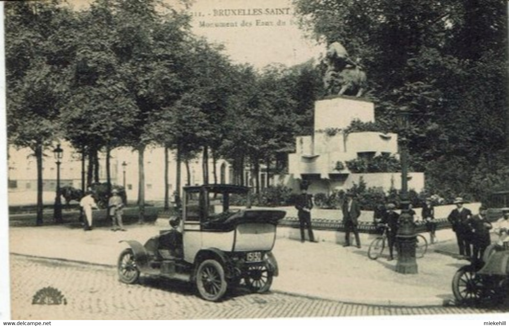 SAINT JOSSE TEN NOODE-MONUMENT DES EAUX DU BOCQ-AUTOMOBILE VINTAGE - St-Joost-ten-Node - St-Josse-ten-Noode