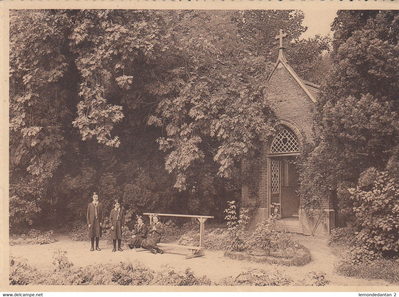 Huldenberg - Keyhof  - Klooster Der Zusters Annonciaden - Park - Kapel H. Hart - Huldenberg