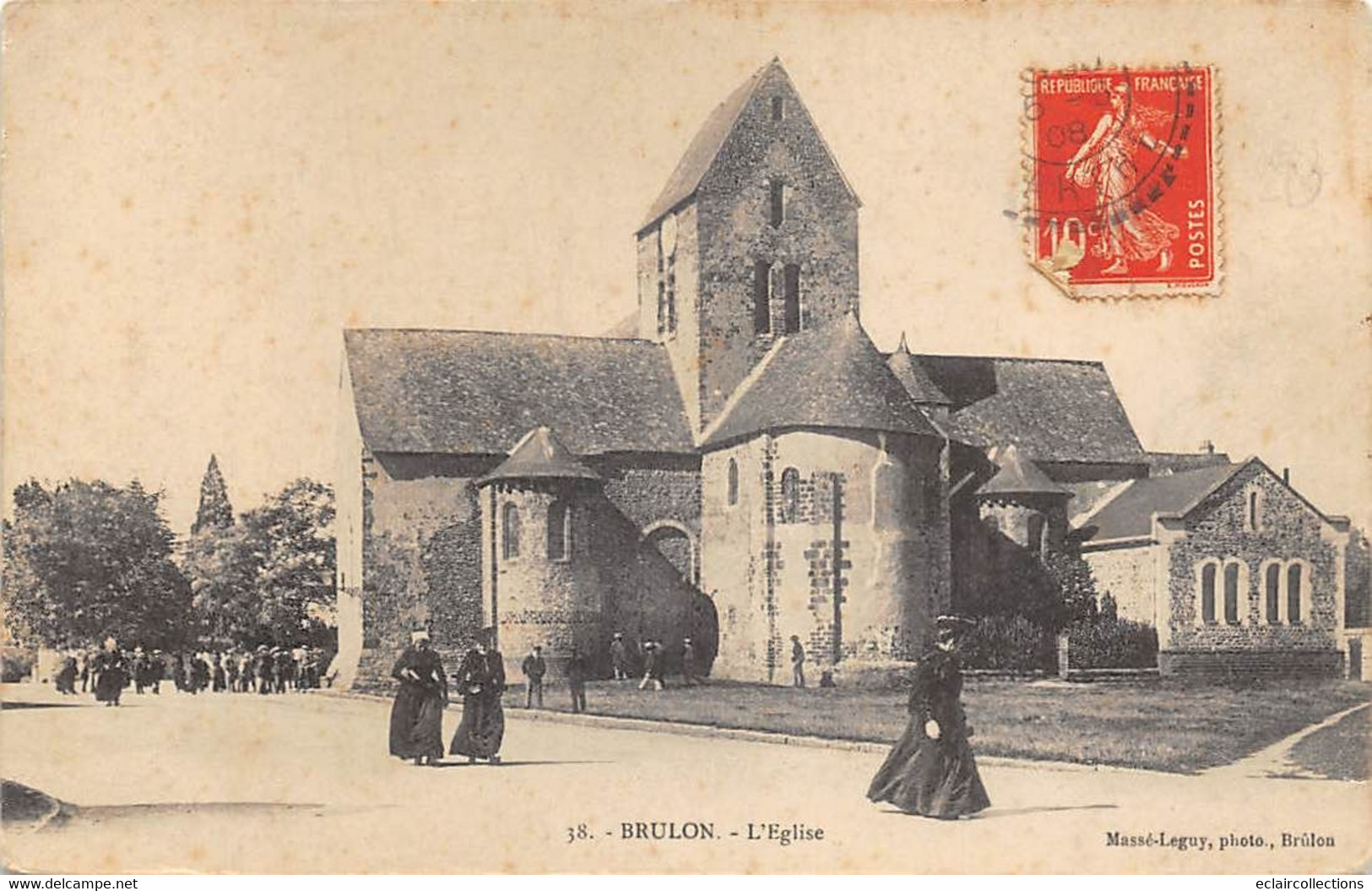 Brûlon           72          Eglise Sortie De Messe      (voir Scan) - Brulon
