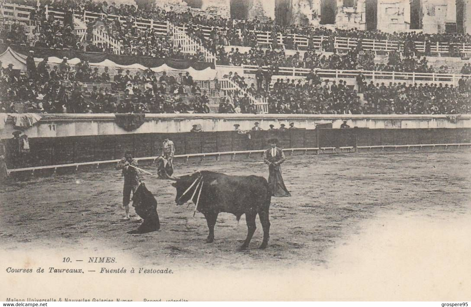 NIMES COURSES DE TAUREAUX  6 CARTES - Corrida