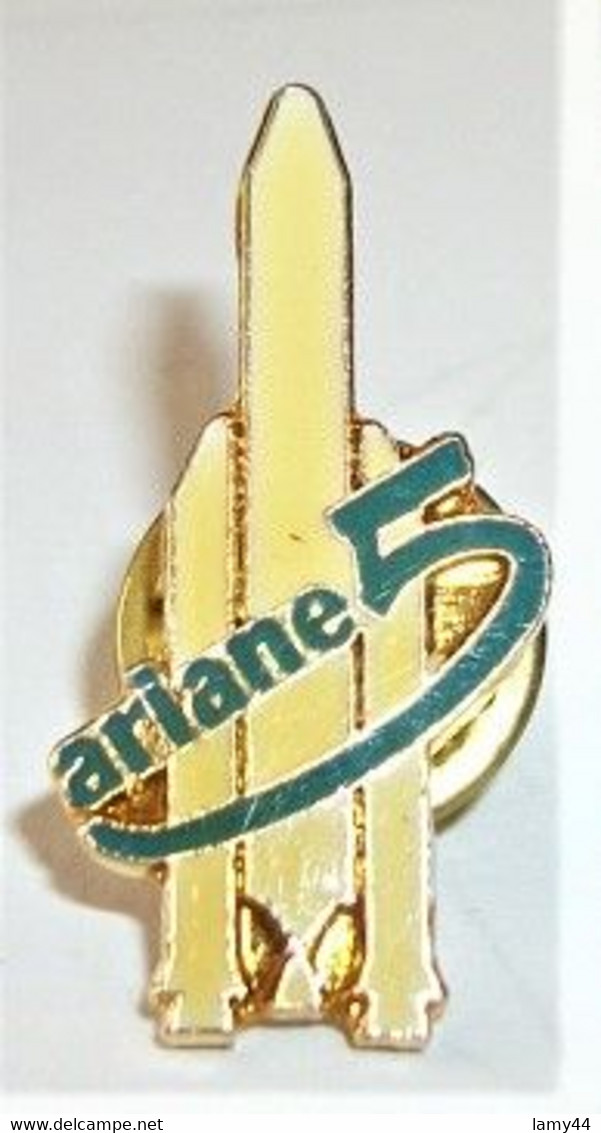 Pin's Fusée Ariane 5 - Transports