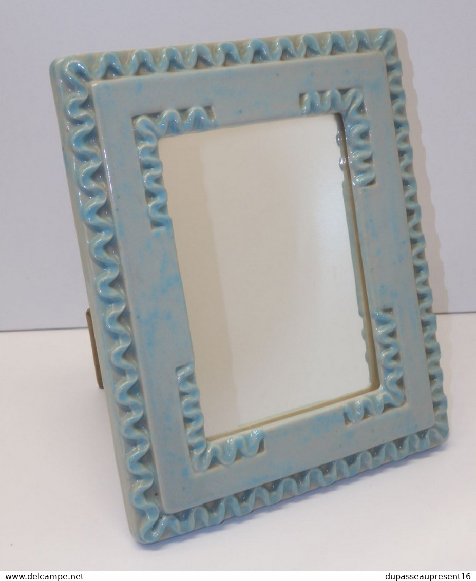 *JOLI CADRE MIROIR CERAMIQUE BLEUE à poser avec décor tortillons VINTAGE XXe  E