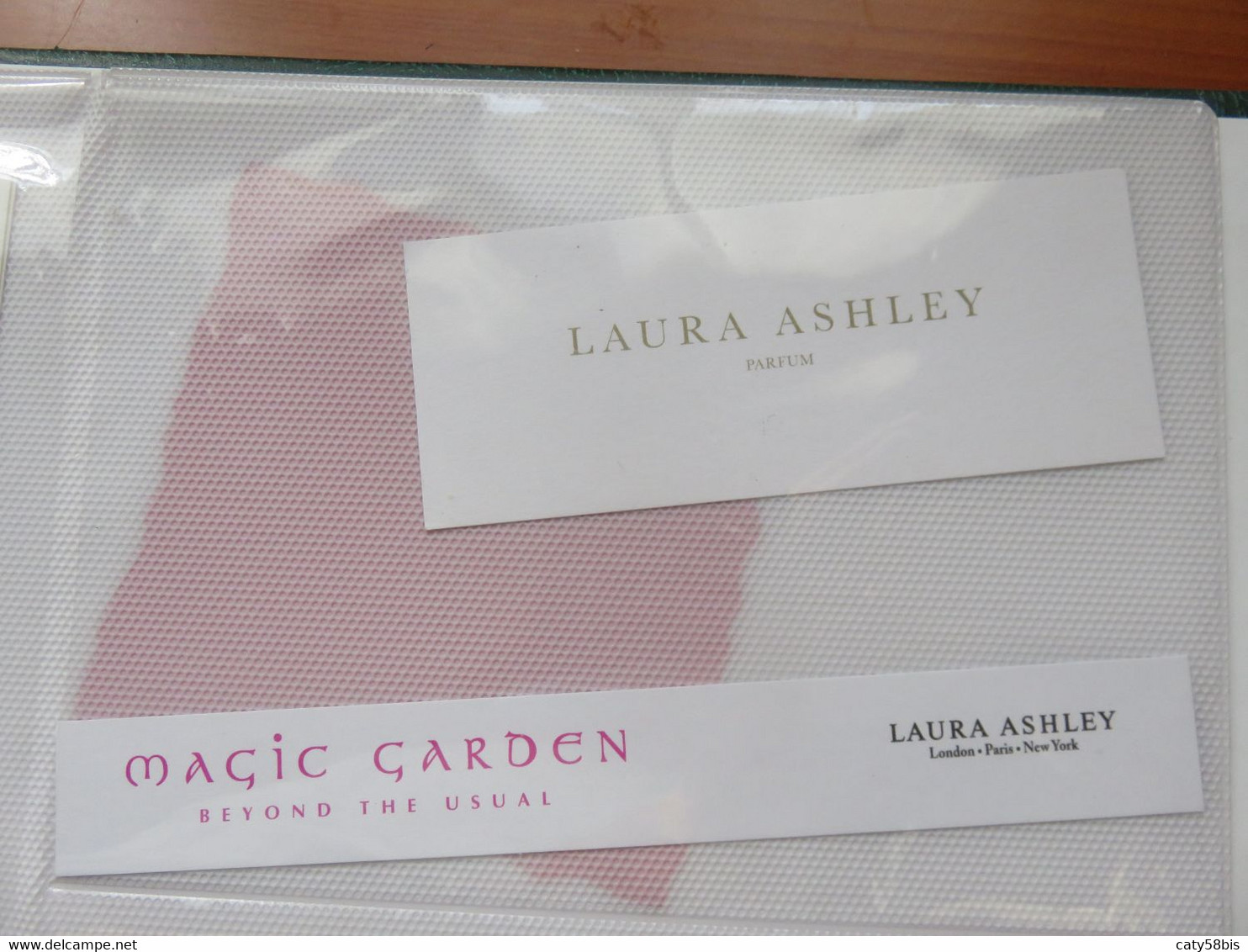 3 Carte Parfumée  Laura Ashley - Modernes (à Partir De 1961)