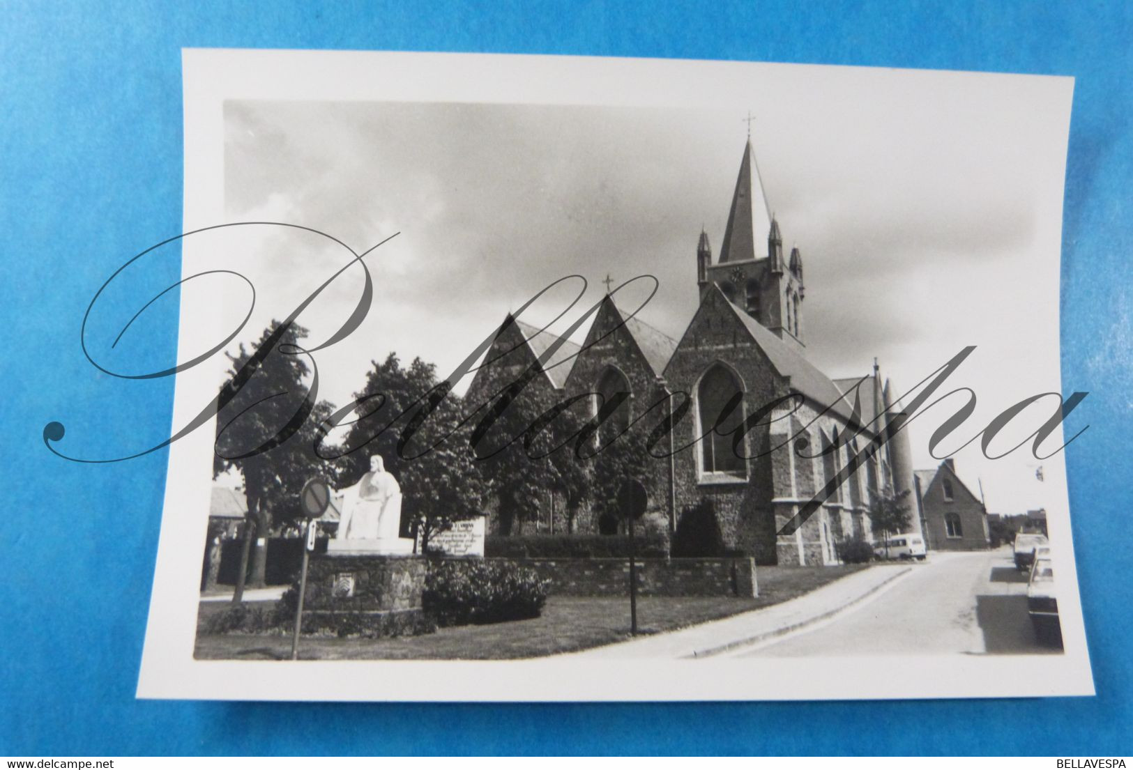 Nieuwkerke  O.L.V. Kerk Foto Prive Opname 24/05/1986 - Heuvelland