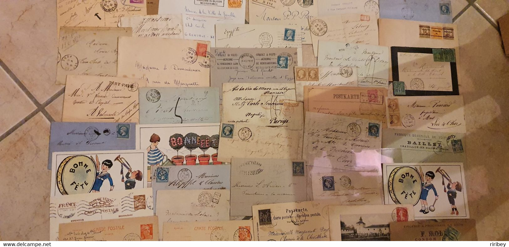 LOT / COLLECTION de plus de 700 Lettres / Marques postales / documents anciens  1700-1950 / voir 50 scans