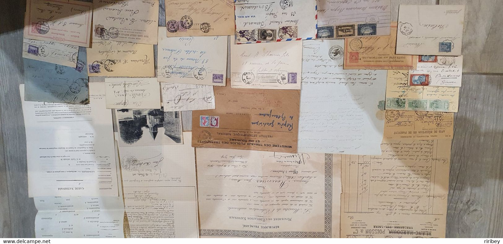 LOT / COLLECTION de plus de 700 Lettres / Marques postales / documents anciens  1700-1950 / voir 50 scans