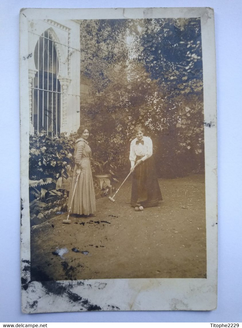 Carte Photo De 2 Bourgeoises Jouant Au Cricket (écrite D'Algérie En1912) - Cricket