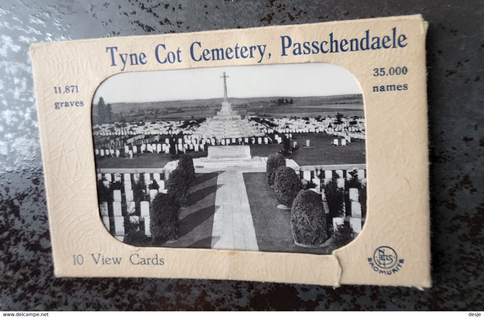 Zonnebeke Passendale Tyne Cot Cemetery, Passchendaele, 11.871 Graves, Map Met 10 Zichtkaarten - Gistel