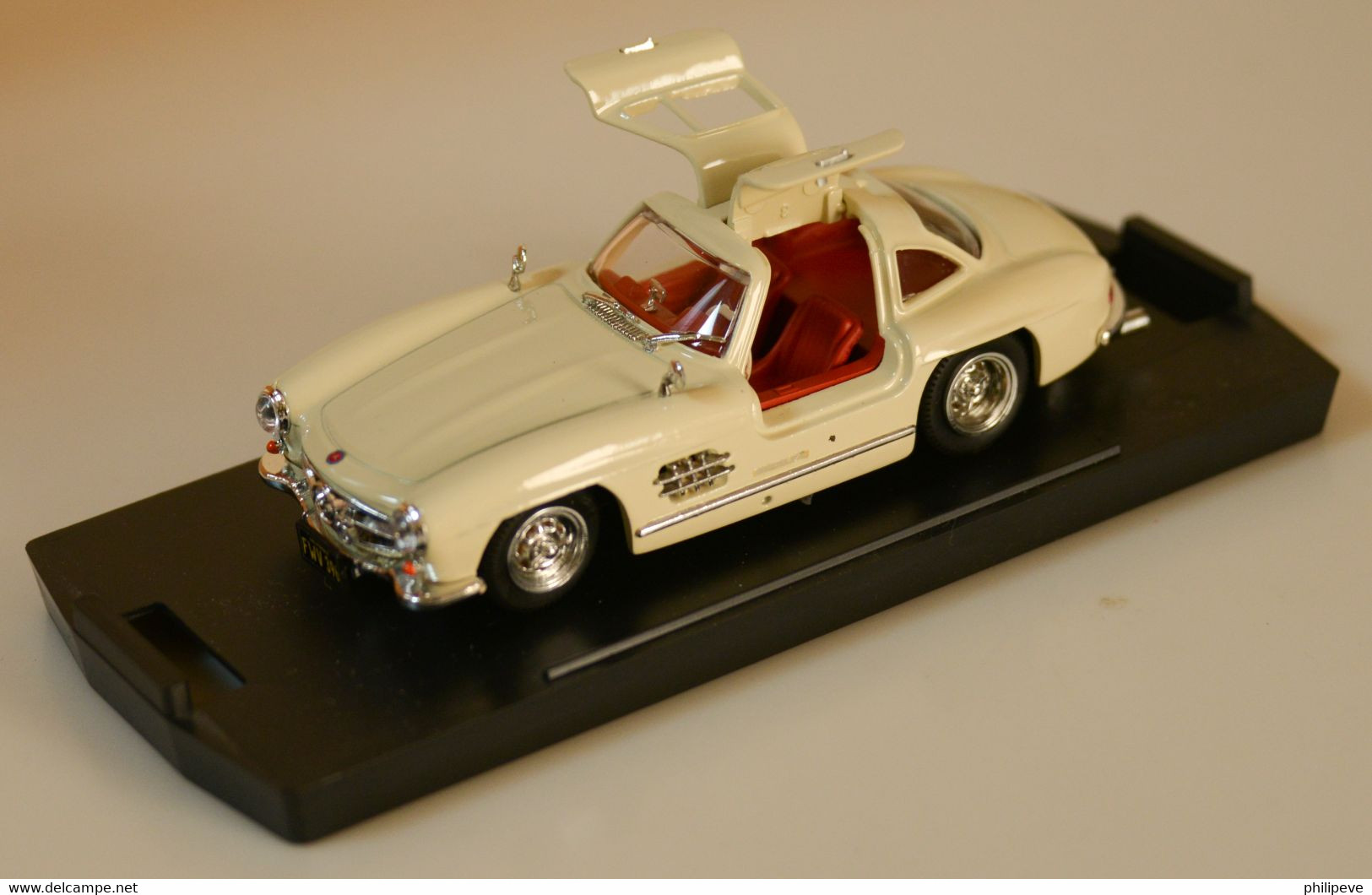 MERCEDES 300SL "Gullwing" 1954 - BANG 1:43 - Bang