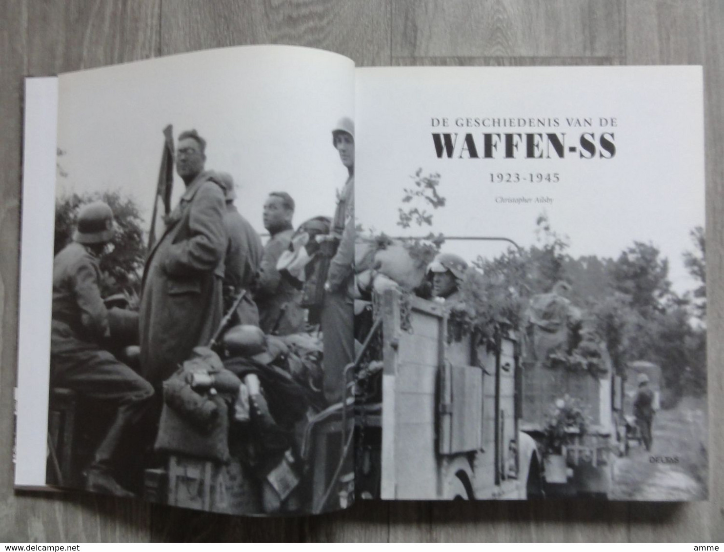 Oorlog * (Boek)   De Geschiedenis Van De Waffen-SS 1923-1945 - Guerre 1939-45