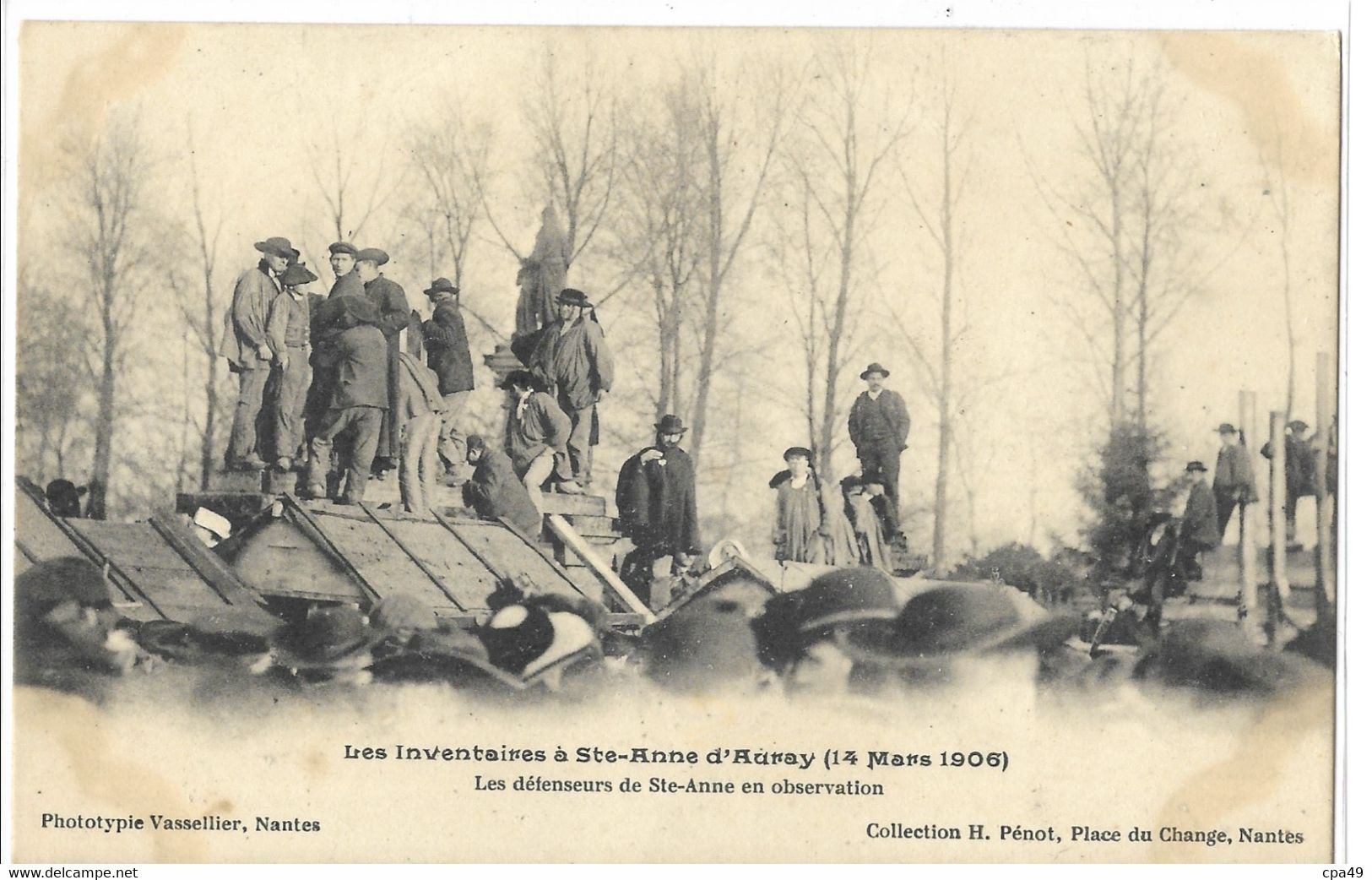 56    STE - ANNE - D' AURAY  14  MARS  1906  LES DEFENSEURS  DE  STE - ANNE  EN  OBSERVATION - Sainte Anne D'Auray