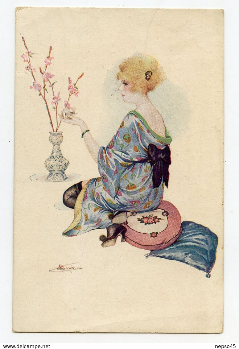 Illustrateur Meunier Suzanne.Femme Serrant Dans Ses Mains L'éléphant Porte-bonheur.women.T.B.E. - Meunier, S.