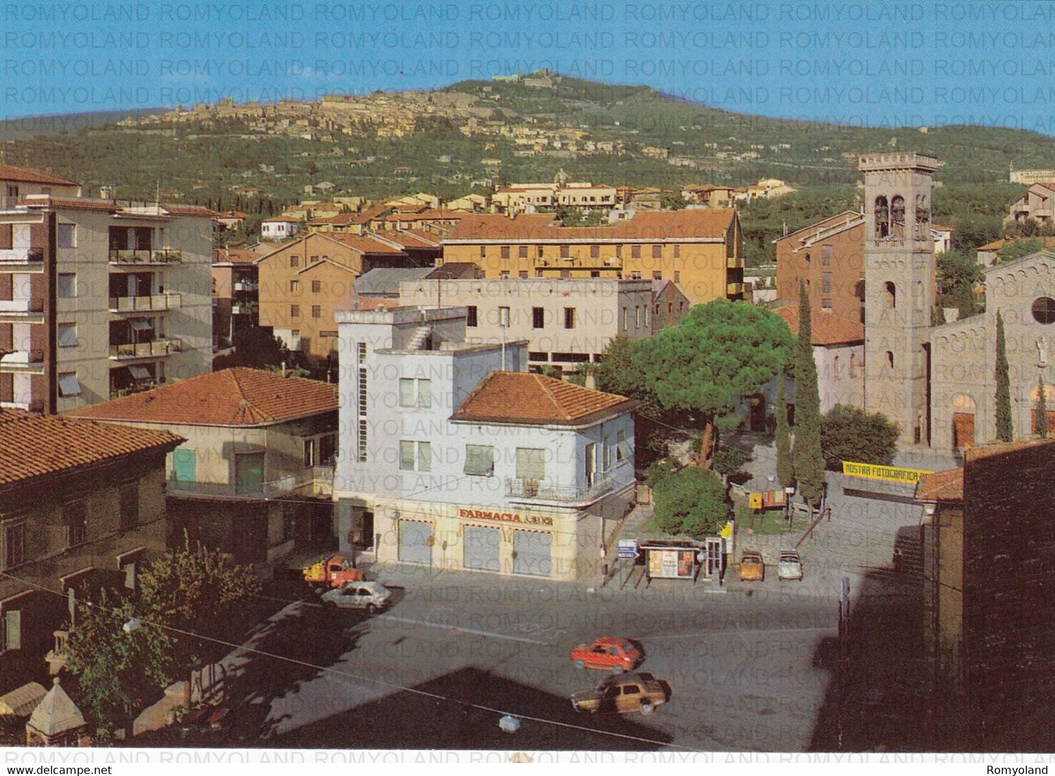 CARTOLINA  CORTONA,AREZZO,TOSCANA,CITTA ETRUSCA-PANORAMA DI CARTONA E CANUCIA,CULTURA,BELLA ITALIA,NON VIAGGIATA - Arezzo