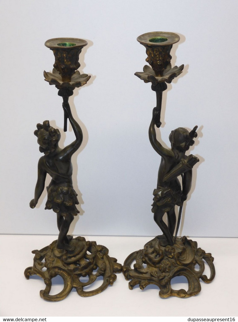 * PAIRE De BOUGEOIRS BRONZE NAPOLEON III XIXe PERSONNAGES INDIENS/AFRICAINS  D - Chandeliers, Candélabres & Bougeoirs