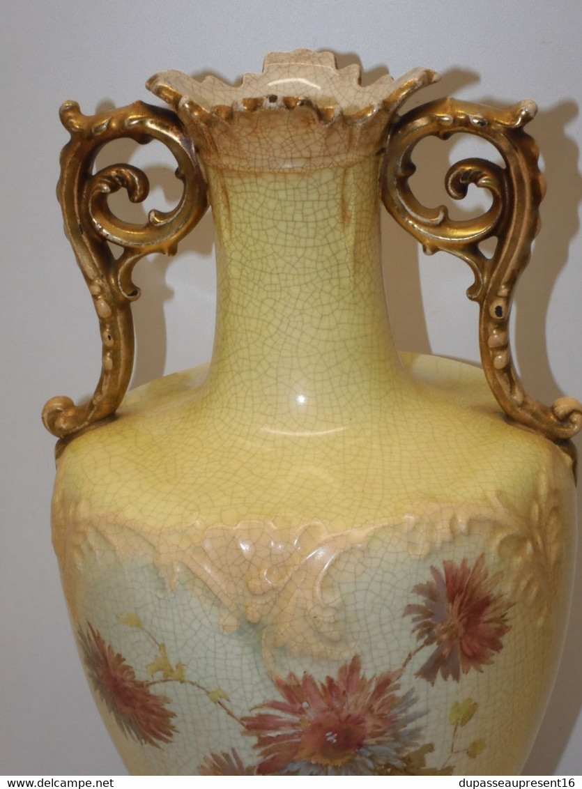 *SUPERBE ANCIEN VASE CERAMIQUE ANGLAISE CRAQUELEE Marque à Déchiffrer Fleurs  D - Zonder Classificatie