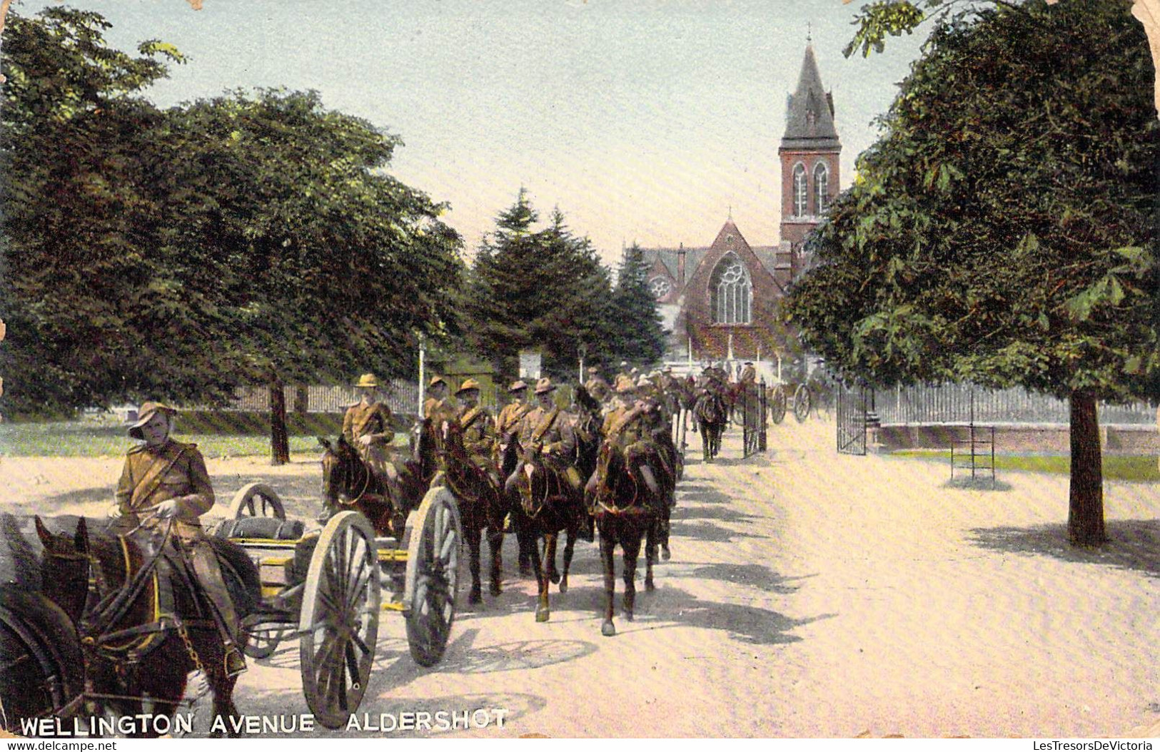 CPA Royaume Unis - Hampshire - Wellington Avenue - Aldershot - Kromo Series - Oblitérée Farnborough 1909 - Colorisée - Autres & Non Classés