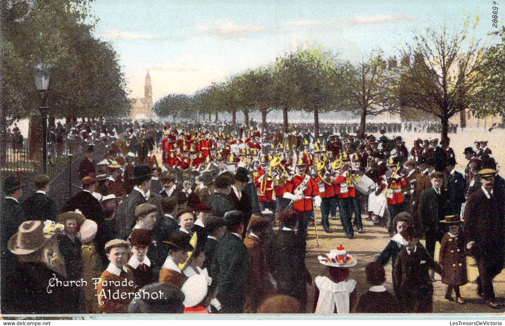 CPA Royaume Unis - Angleterre - Hampshire - Aldershot - Church Parade - F. Frith & Co. Ltd. Reigate - Colorisée - Animée - Other & Unclassified