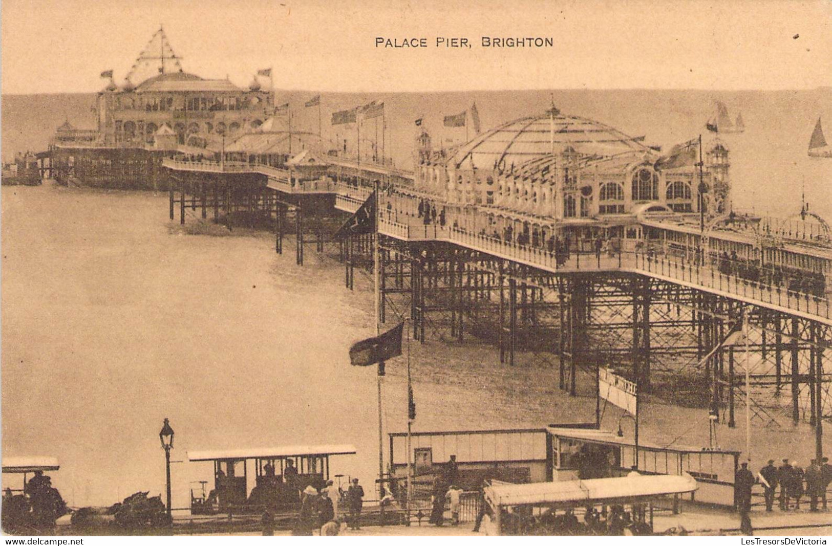 CPA Royaume Unis - Angleterre - Sussex - Brighton - Palace Pier - Tram - Pont - Jetée - Animée - Côte - Brighton