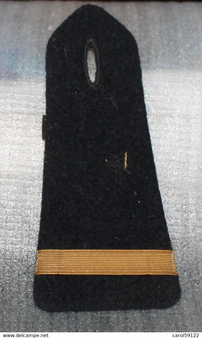 EPAULETTE - Uniformen