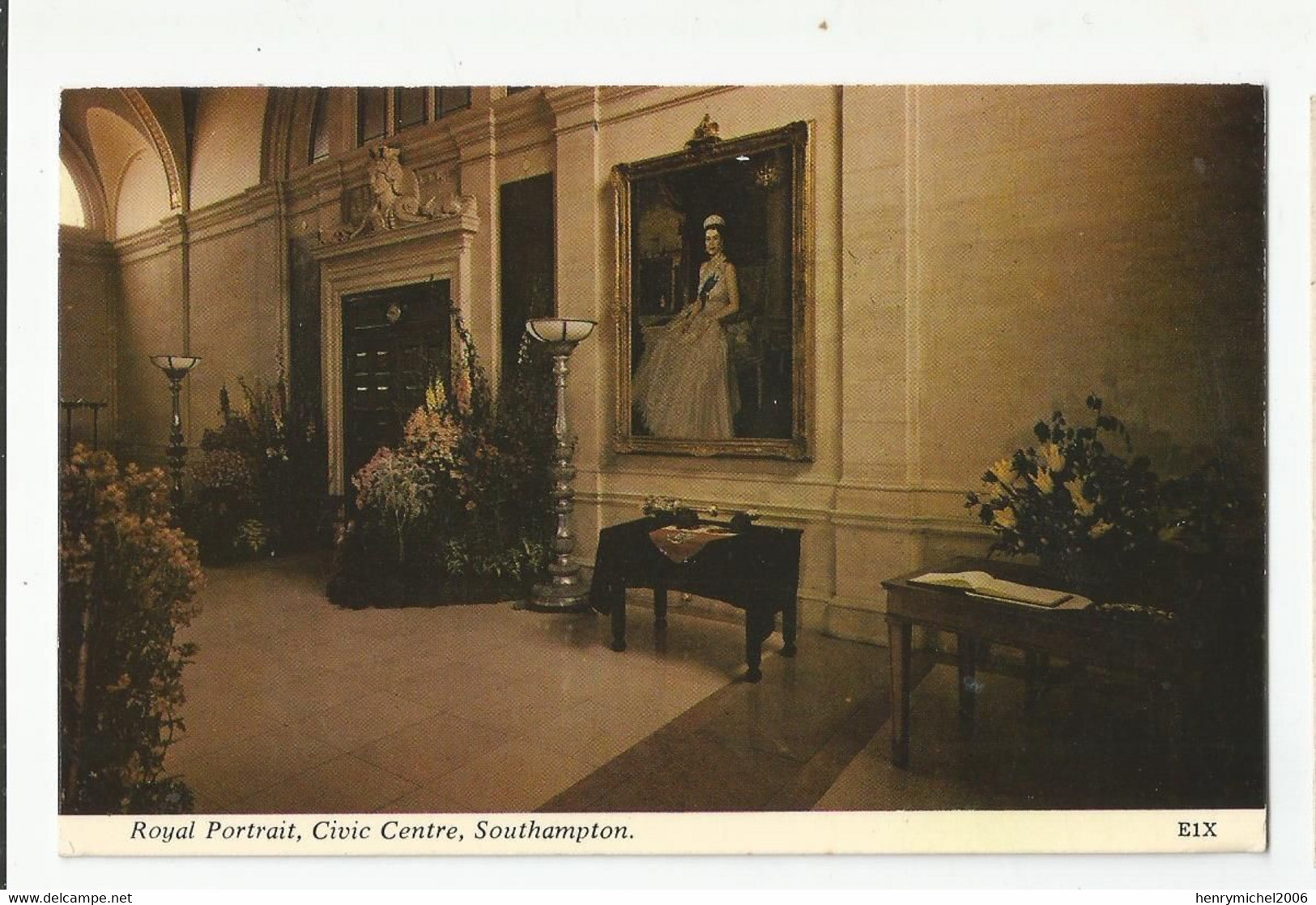 Angleterre England Hampshire Southampton Royal Portrait Tableau Reine Queen  Civic Centre - Southampton