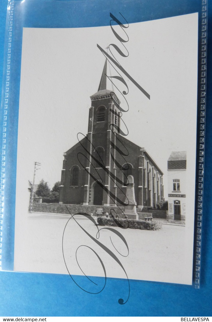 Froidmont Eglise Et Monument  De Guerre 14-18  Foto-Photo Prive - Tournai