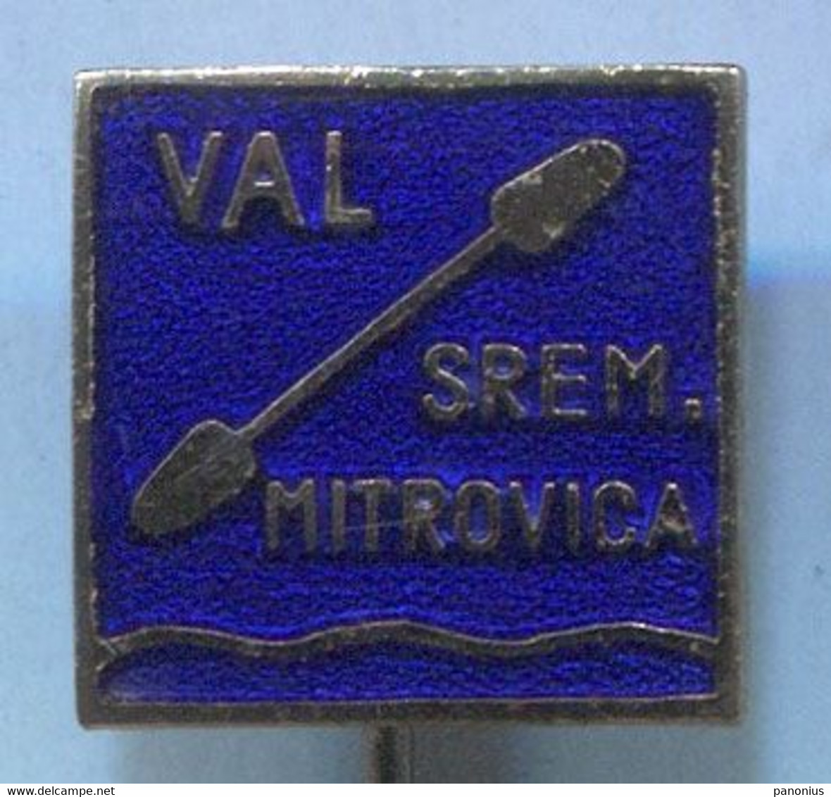 Rowing Kayak Canoe - Club VAL Sremska Mitrovica Serbia, Vintage Pin Badge Abzeichen, Enamel - Rudersport