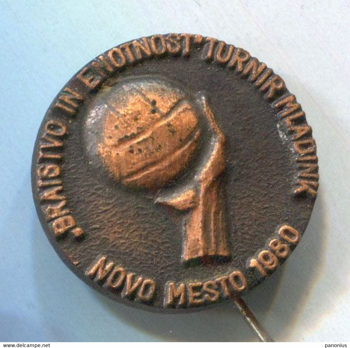 Handball Balonmano - Yugoslavia Tournament 1980. Novo Mesto Slovenia, Vintage Pin Badge Abzeichen - Handball