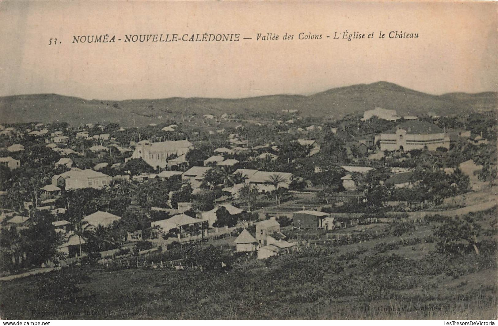 CPA NOUVELLE CALEDONIE - Vallée Des Colons - L'eglise Et Le Chateau - - Nuova Caledonia