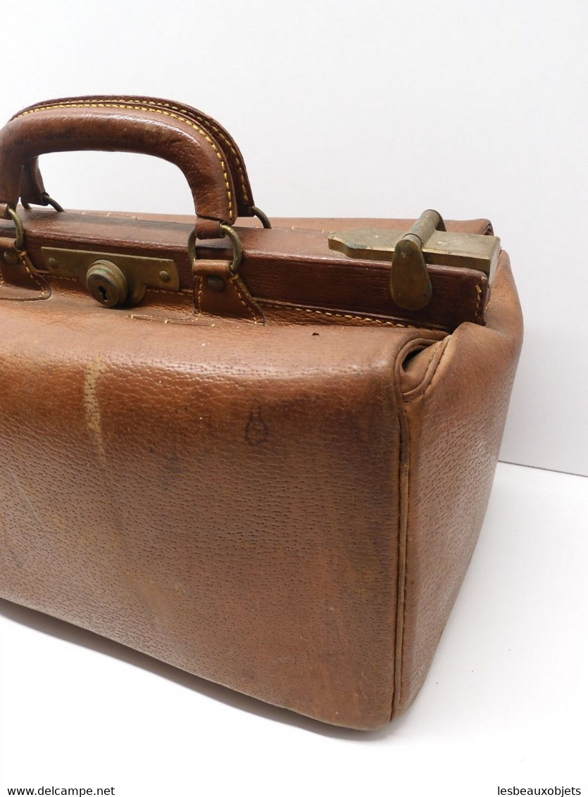 *ANCIEN SAC De MEDECIN CUIR TRES BELLE Qualité 2 Poignées SORTI De GRENIER   E - Maroquinerie