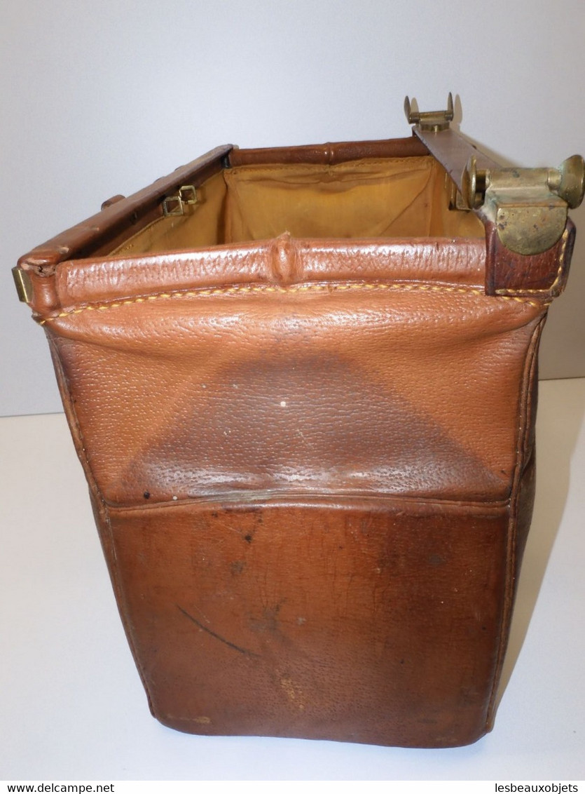 *ANCIEN SAC de MEDECIN CUIR TRES BELLE Qualité 2 Poignées SORTI de GRENIER   E