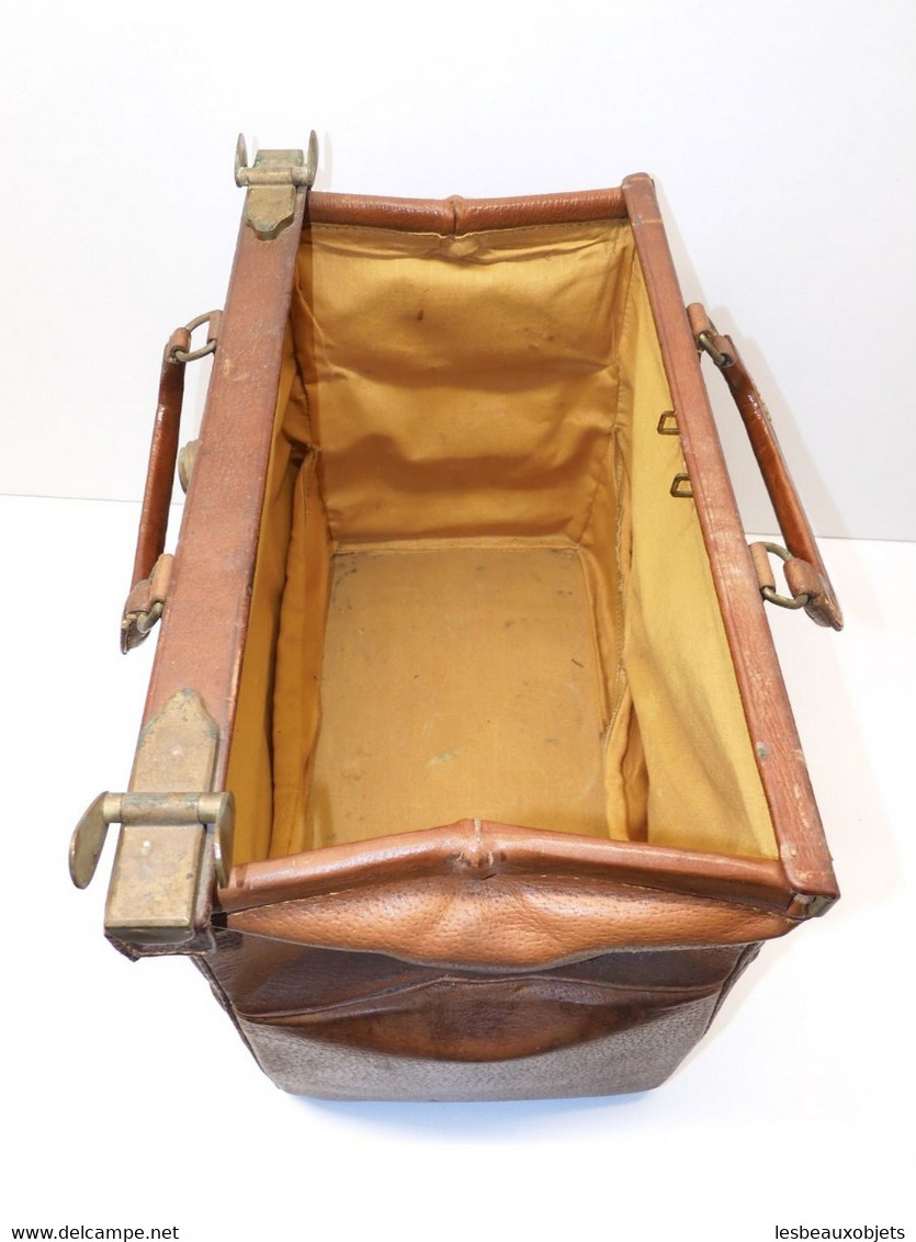 *ANCIEN SAC de MEDECIN CUIR TRES BELLE Qualité 2 Poignées SORTI de GRENIER   E