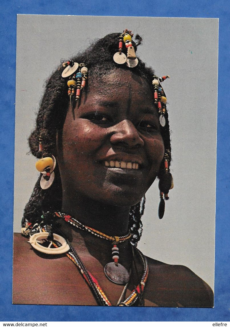 CPM Afrique Gambie Gambia Afrique Gambian Girl Jeune Femme Fille Gambienne - Gambia