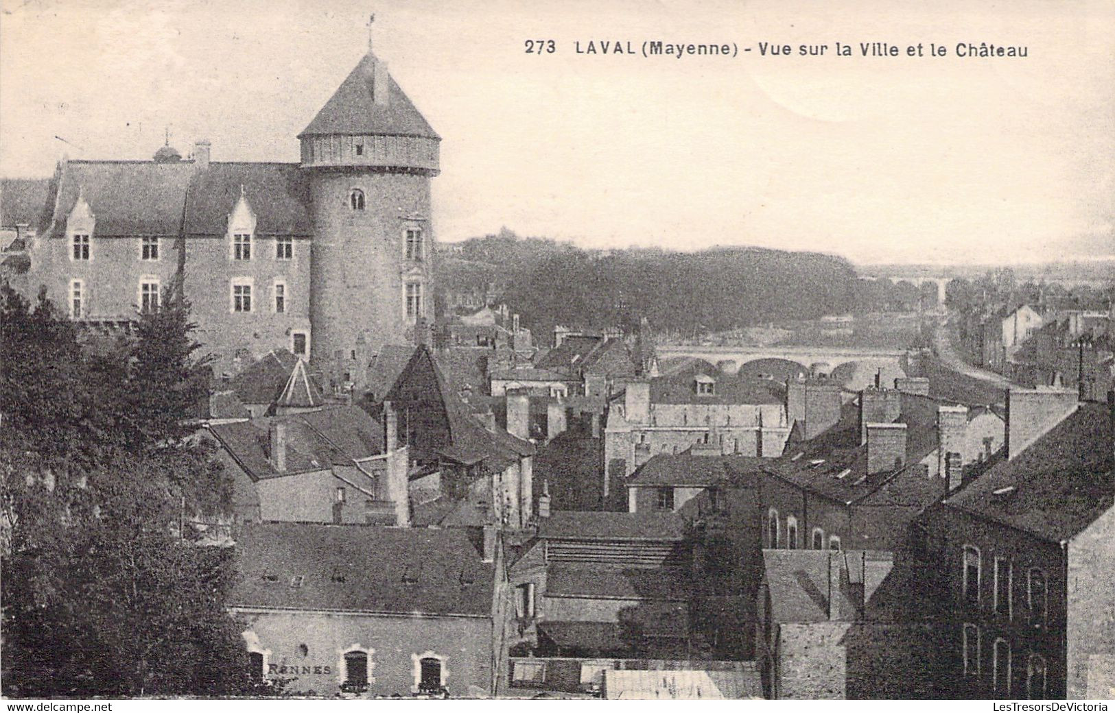 CPA - FRANCE - 53 - LAVAL - Vue Sur La Ville Et Le Château - Laval