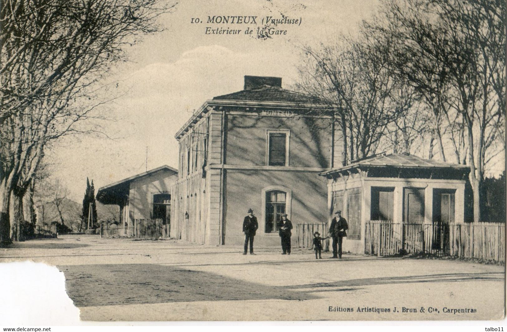 84 - Monteux - Extérieur De La Gare - Monteux