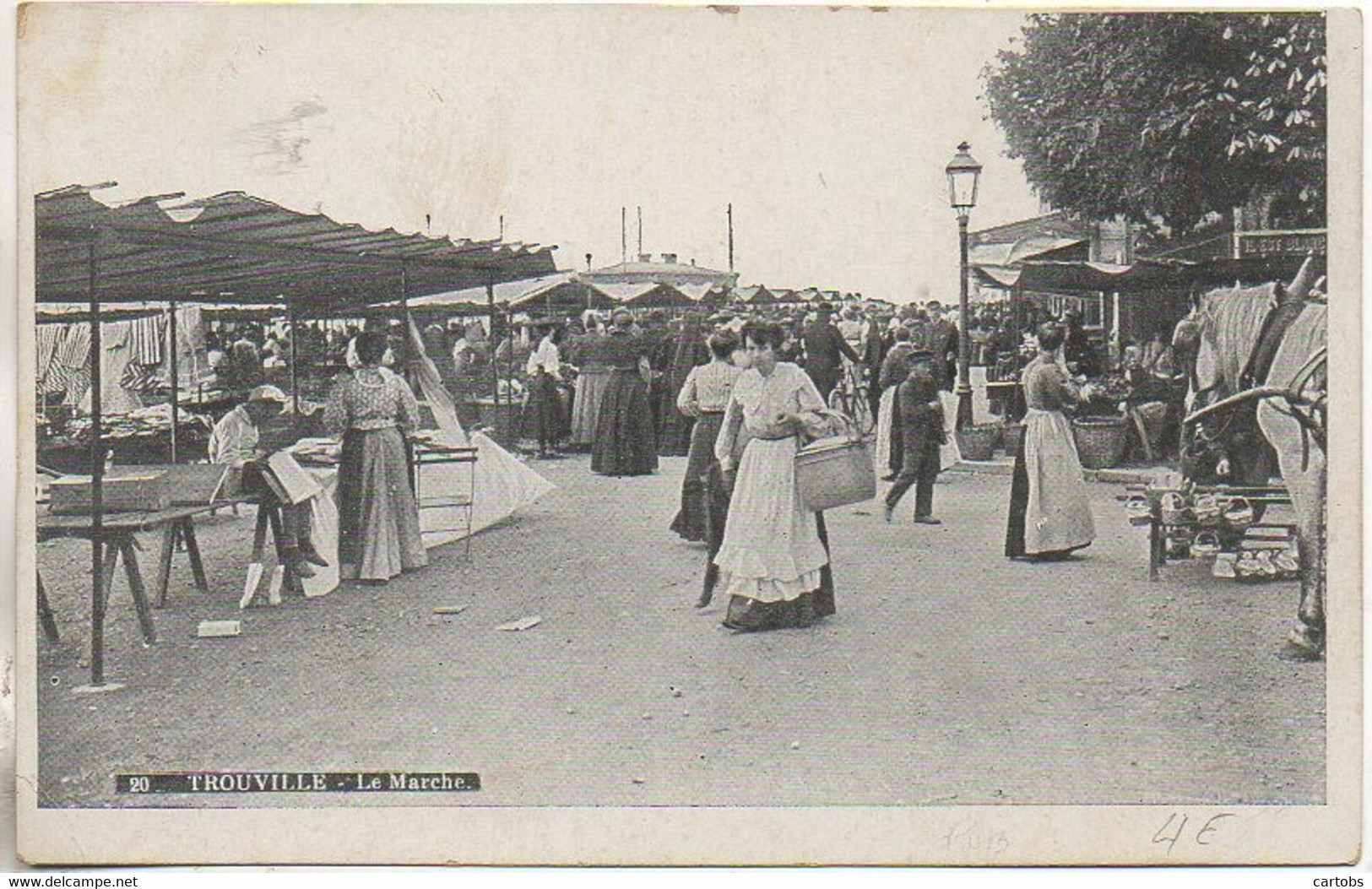 14 TROUVILLE  Le Marché - Trouville