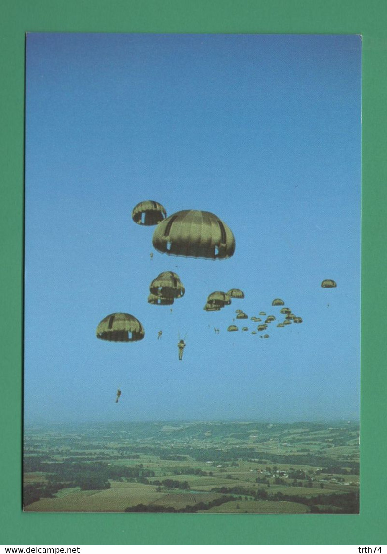 Largage ( Saut En Parachute, Parachutistes, Parachutisme ) - Parachutting