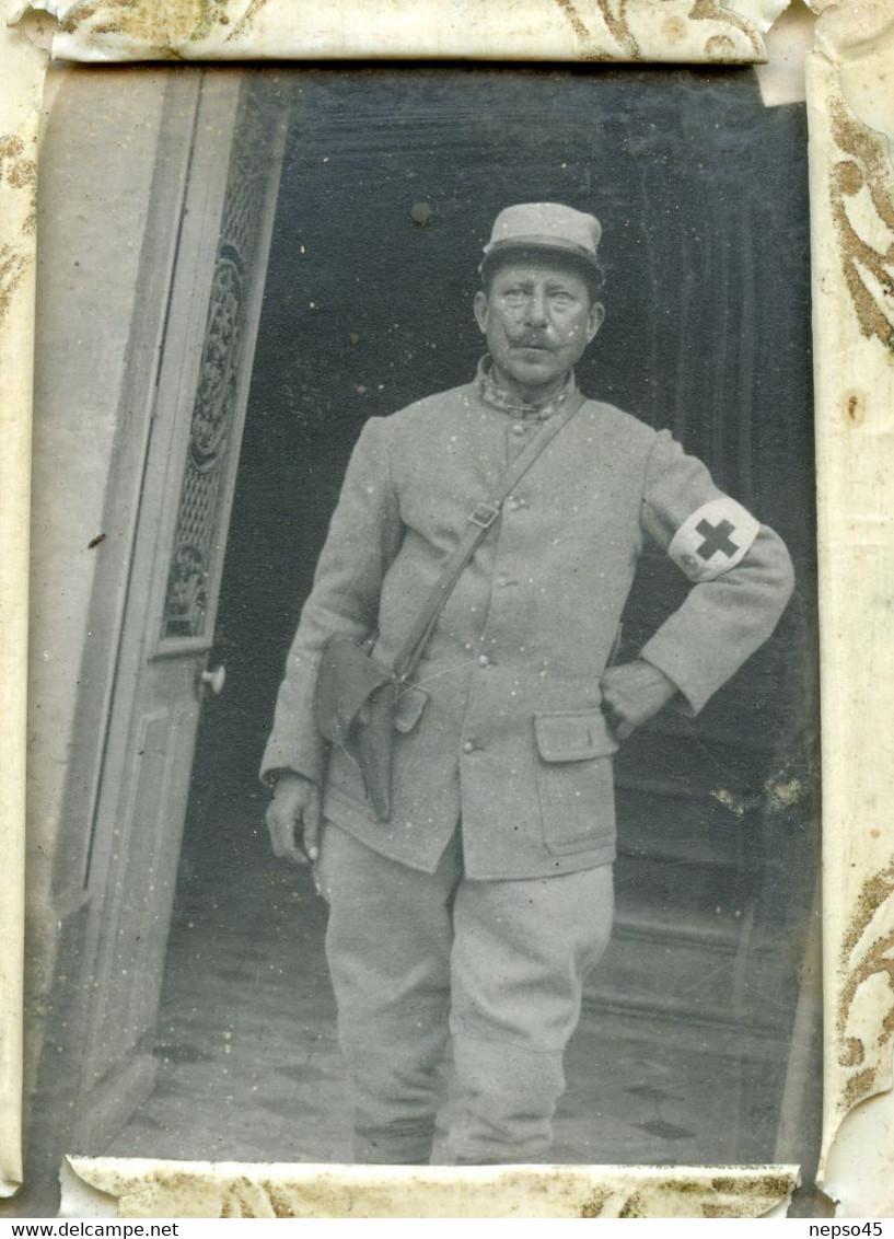 Cadre Celluloïd à Dos Carton.période Art Nouveau + Photographie D'un Poilu Croix-Rouge époque Grande Guerre 1914-18. - Art Nouveau / Art Déco