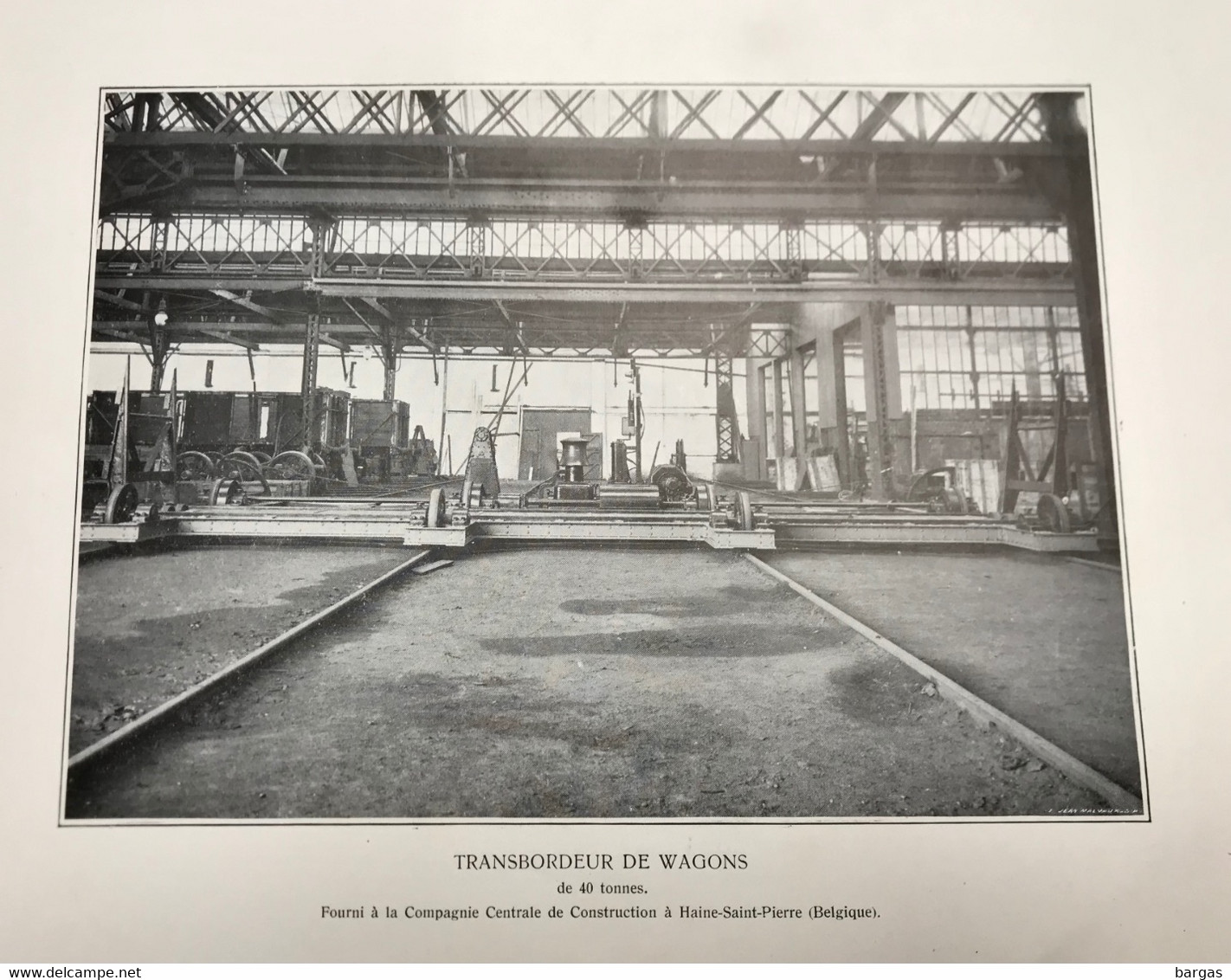 Planche Usine Industrie Chemin De Fer Transbordeur De Wagon Forges Usines De Haine Saint Pierre - Maschinen