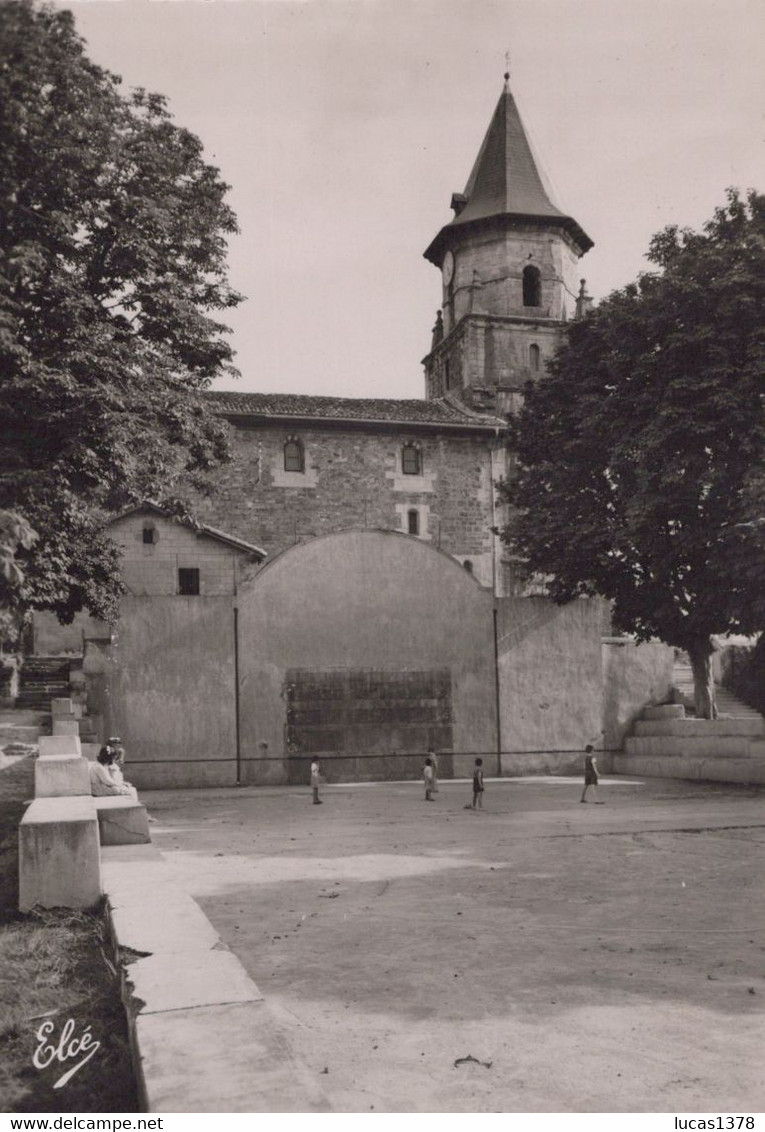 64 - AINHOA - Le Fronton Et L' Eglise D' Aïnhoa - Ainhoa