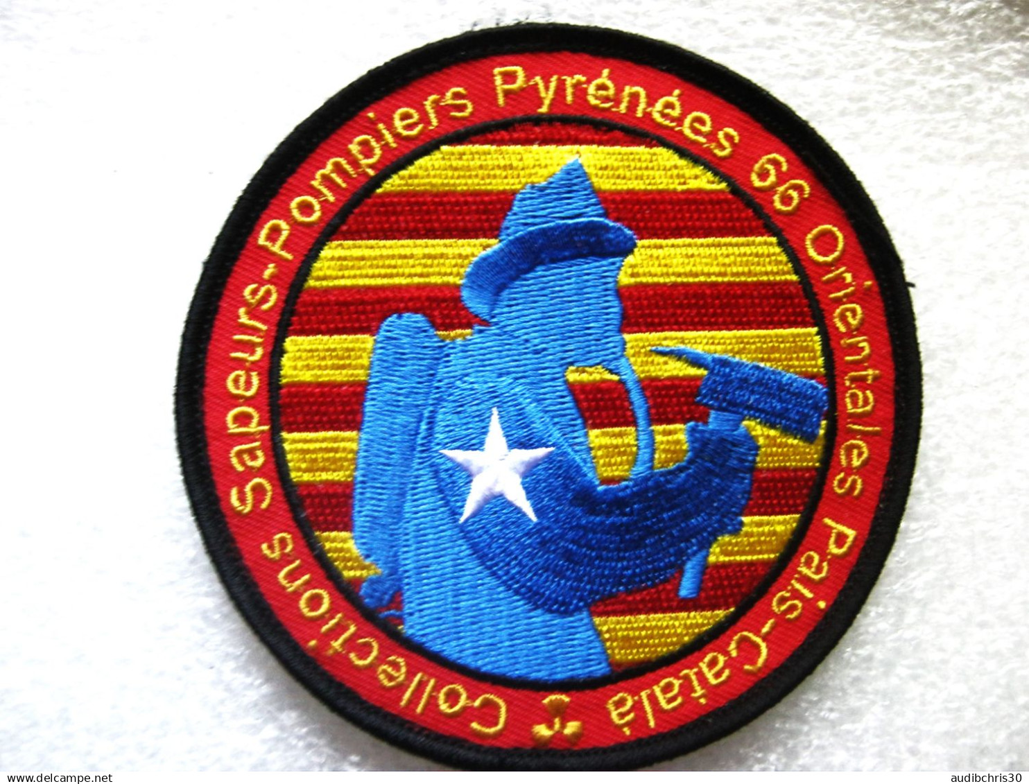 TISSUS DES SAPEURS POMPIERS DES PYRENEES ORIENTALES 66 NEUF 100MM SUR VELCROS - Firemen